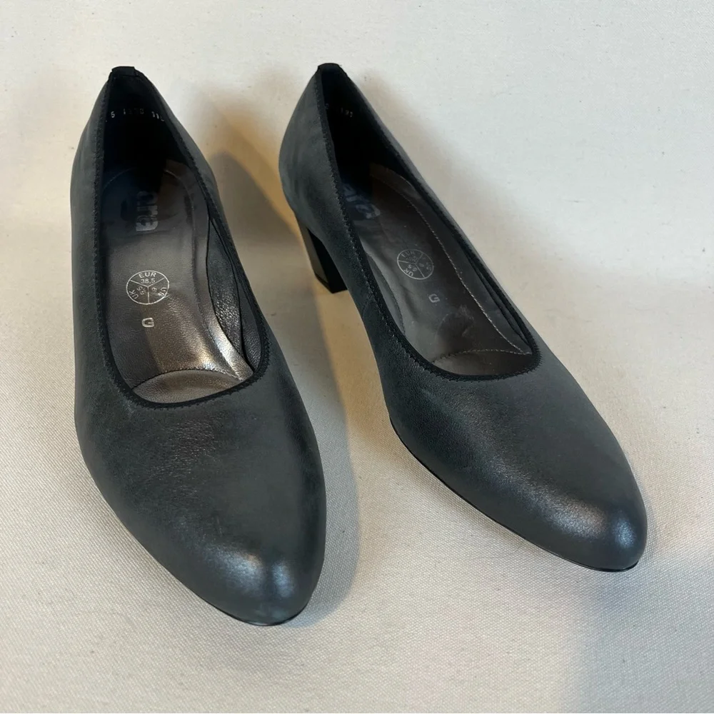 Ara Elegant Dark Gray with Black Trim‎ Women's Pumps 8 - Like New